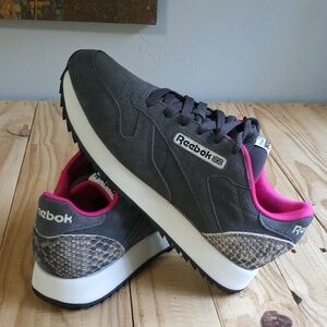 REEBOK Classic Leather Sneakers Women's Size 8